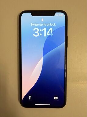 Apple iPhone 11 Pro in Black - Unlocked 256g